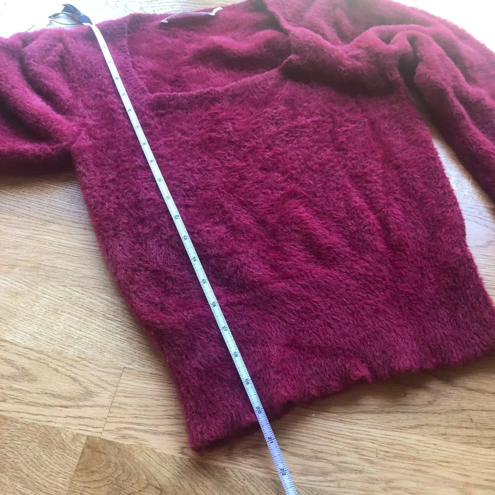 ASTR The Label Fuzzy Crop Sweater Size Small Wine
